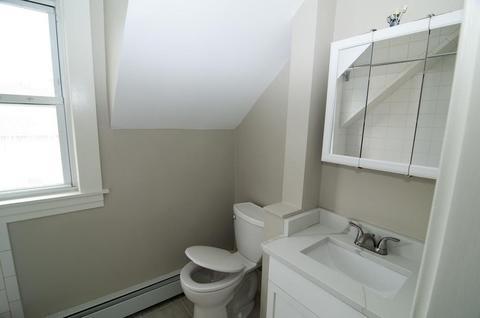 28 1st St, Webster, MA 01570 photo 20