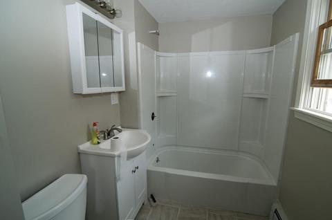 28 1st St, Webster, MA 01570 photo 9
