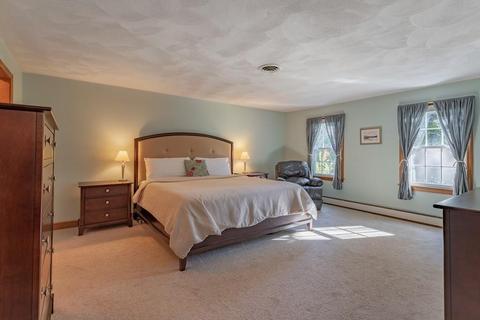 4 Concord, Walpole, MA 02081 photo 9
