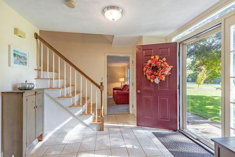 4 Concord, Walpole, MA 02081 photo 2