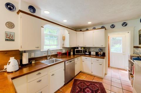 40 Beechmont St, Worcester, MA 01609 photo 19
