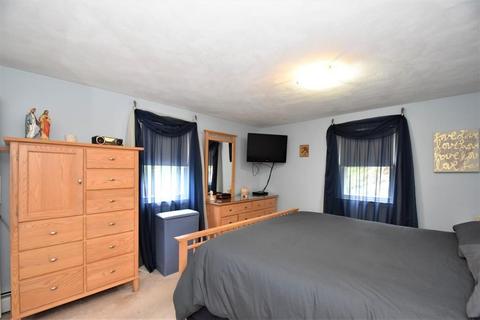 56 Red Gate Ln, Reading, MA 01867 photo 10