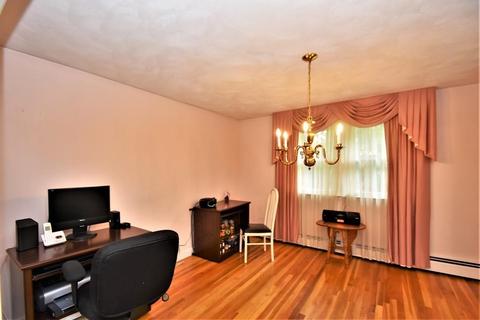 56 Red Gate Ln, Reading, MA 01867 photo 5