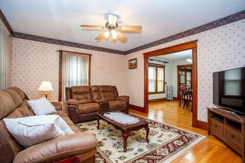 45 Devens St, Springfield, MA 01151 photo 9