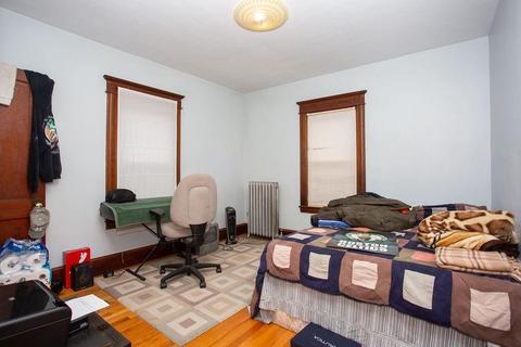 45 Devens St, Springfield, MA 01151 photo 3