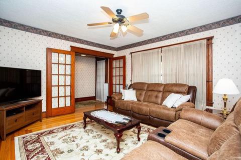 45 Devens St, Springfield, MA 01151 photo 10