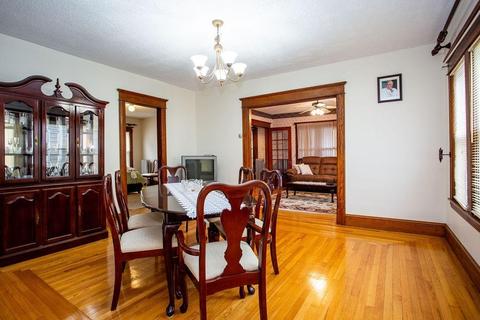 45 Devens St, Springfield, MA 01151 photo 6