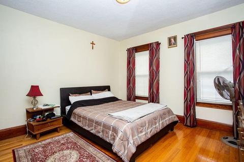45 Devens St, Springfield, MA 01151 photo 5