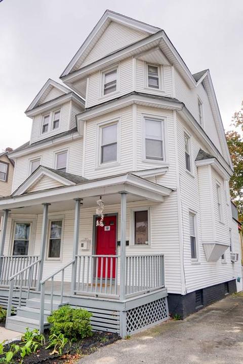 52 Orlando St, Springfield, MA 01108 photo 1