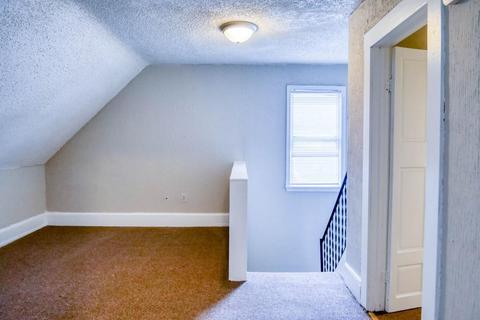 52 Orlando St, Springfield, MA 01108 photo 6