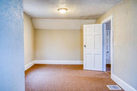 52 Orlando St, Springfield, MA 01108 photo 7