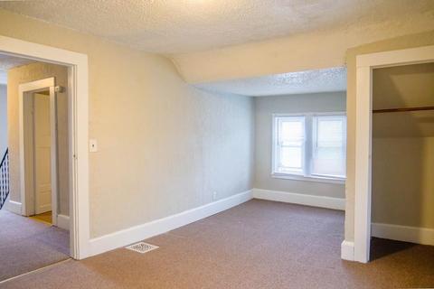 52 Orlando St, Springfield, MA 01108 photo 9