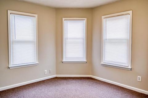 52 Orlando St, Springfield, MA 01108 photo 8