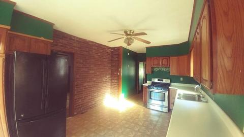 124 Phoenix Ter, Springfield, MA 01104 photo 8