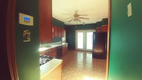 124 Phoenix Ter, Springfield, MA 01104 photo 7