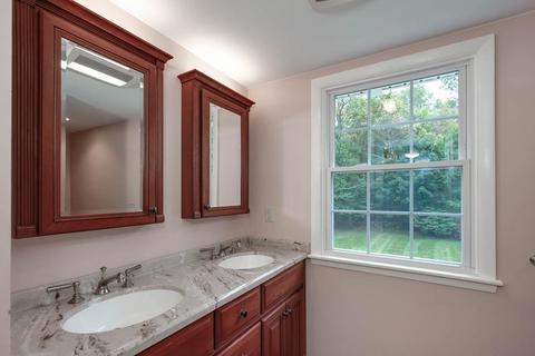 7 Westview, Sutton, MA 01590 photo 14