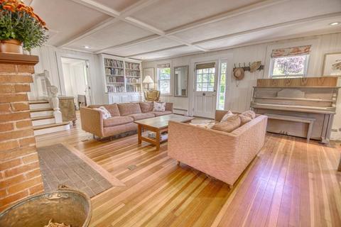 4 Norman Ave, Gloucester, MA 01930 photo 9
