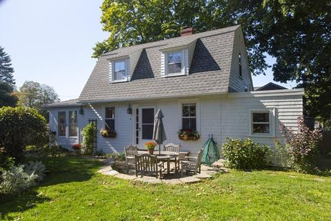 4 Norman Ave, Gloucester, MA 01930 photo 1