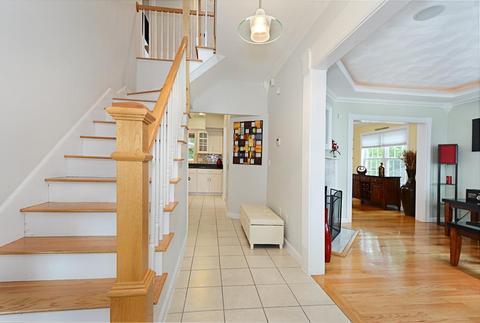 1 Holt Ave, Worcester, MA 01606 photo 4