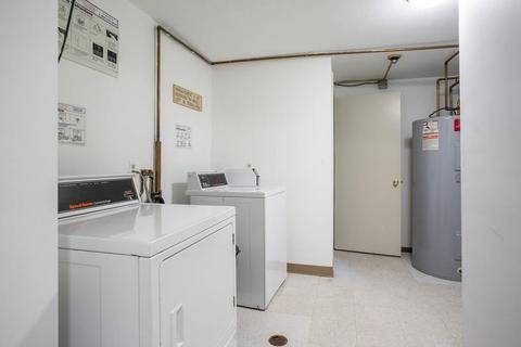8 Maple Crest Cir #E, Holyoke, MA 01040 photo 18