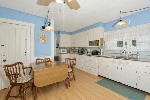 34 Dell Ave, Worcester, MA 01604 photo 8