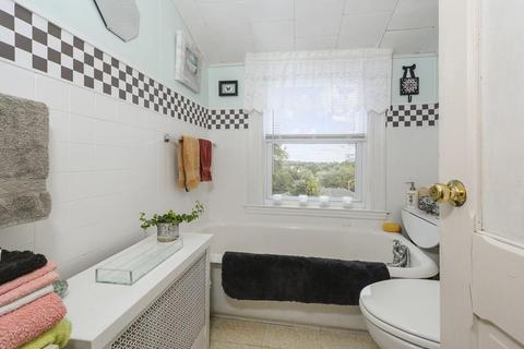 34 Dell Ave, Worcester, MA 01604 photo 17