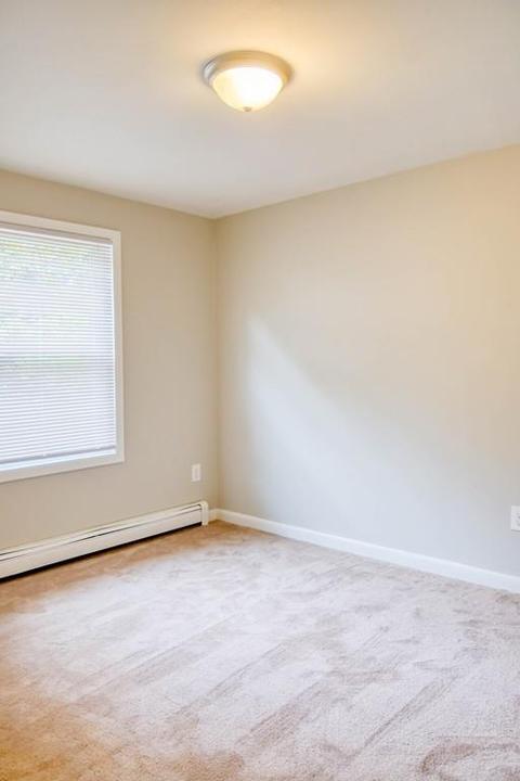 91 Monticello Ave, Springfield, MA 01109 photo 7