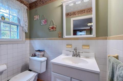64 Maple St, Methuen, MA 01844 photo 29