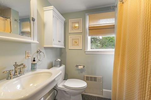 134 E Main St, Gloucester, MA 01930 photo 13