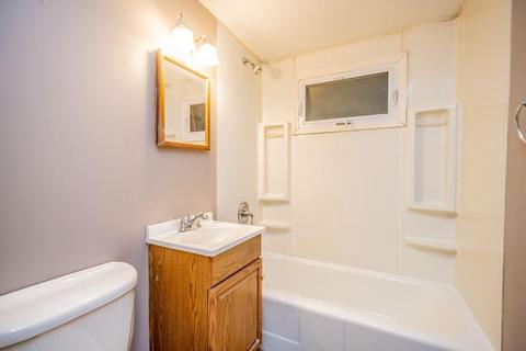 96 Vincent St, Springfield, MA 01129 photo 13