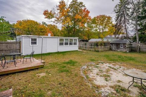 96 Vincent St, Springfield, MA 01129 photo 22