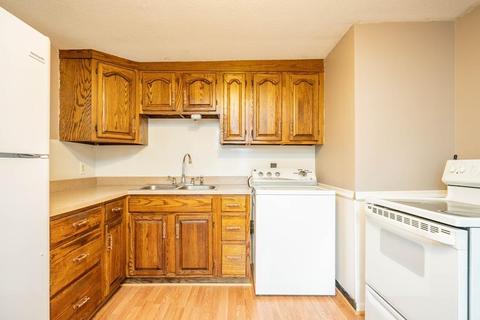96 Vincent St, Springfield, MA 01129 photo 10