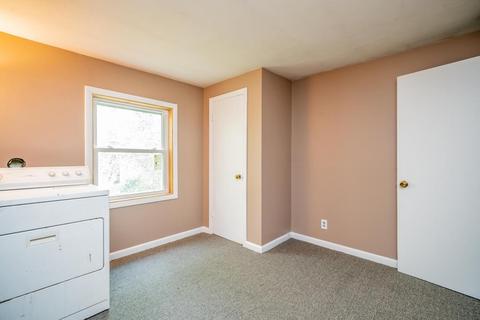 96 Vincent St, Springfield, MA 01129 photo 15