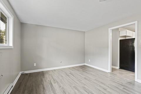 47 Blodgett St, Springfield, MA 01108 photo 13