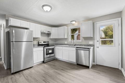 47 Blodgett St, Springfield, MA 01108 photo 2