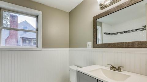 47 Blodgett St, Springfield, MA 01108 photo 3