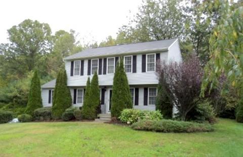 8 Sunset Dr, Douglas, MA 01516 photo 2