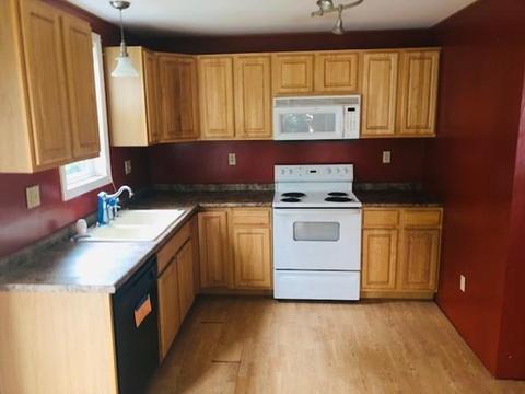 143 New Boston Rd, Fall River, MA 02720 photo 3