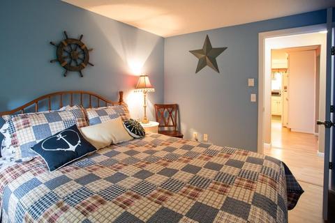 855 W Main St #16, Hyannis, MA 02601 photo 10