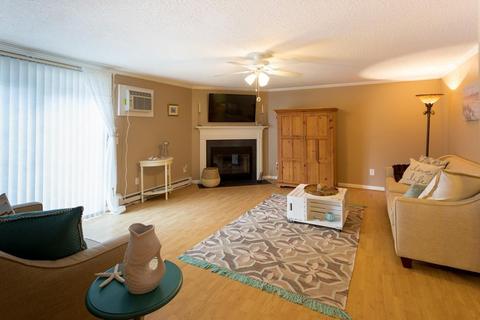 855 W Main St #16, Hyannis, MA 02601 photo 8
