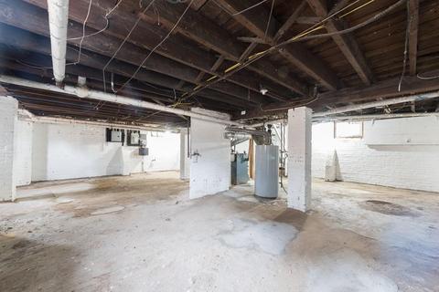 33 Euclid Ave, Springfield, MA 01108 photo 24