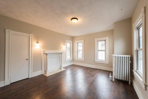 33 Euclid Ave, Springfield, MA 01108 photo 11