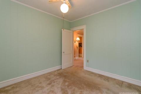 698 Hicks St, Fall River, MA 02724 photo 9