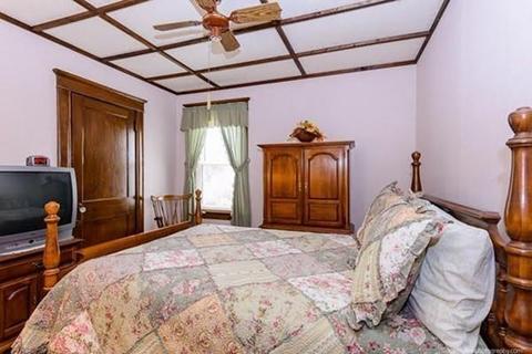 698 Hicks St, Fall River, MA 02724 photo 18