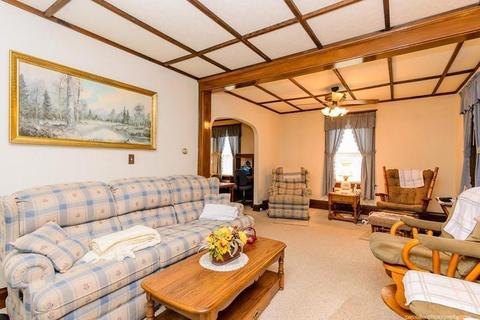698 Hicks St, Fall River, MA 02724 photo 15
