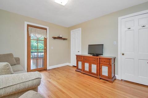 262 Abbott St, Springfield, MA 01118 photo 21