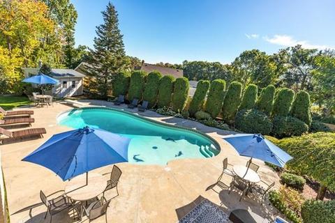 5 Heather Ln, Stoneham, MA 02180 photo 32