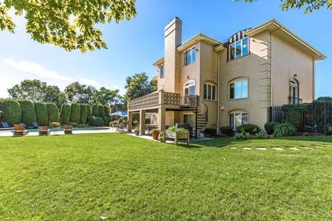 5 Heather Ln, Stoneham, MA 02180 photo 34