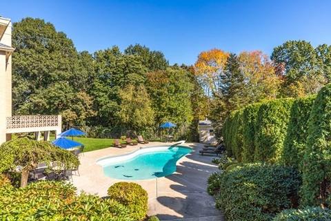 5 Heather Ln, Stoneham, MA 02180 photo 37