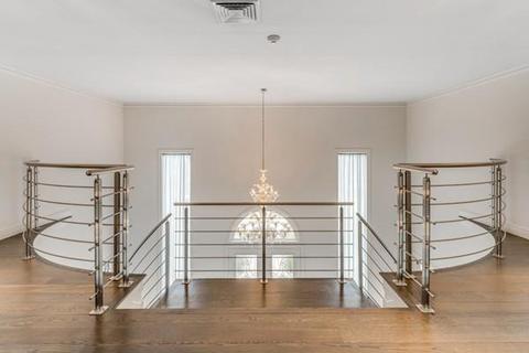 5 Heather Ln, Stoneham, MA 02180 photo 18